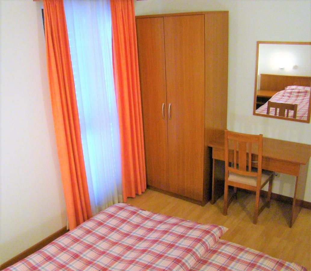 Apartments Lavica Podstrana Buitenkant foto