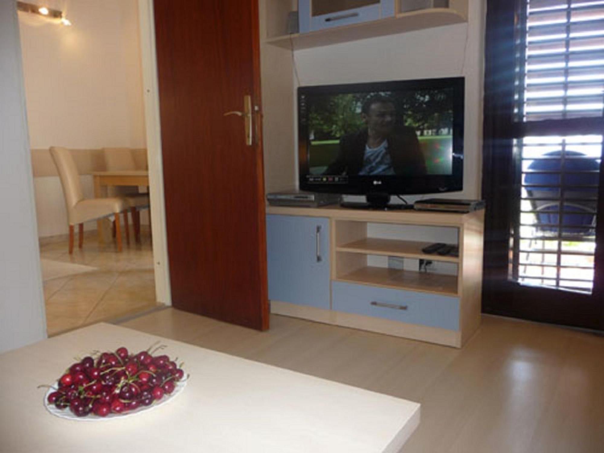 Apartments Lavica Podstrana Kamer foto